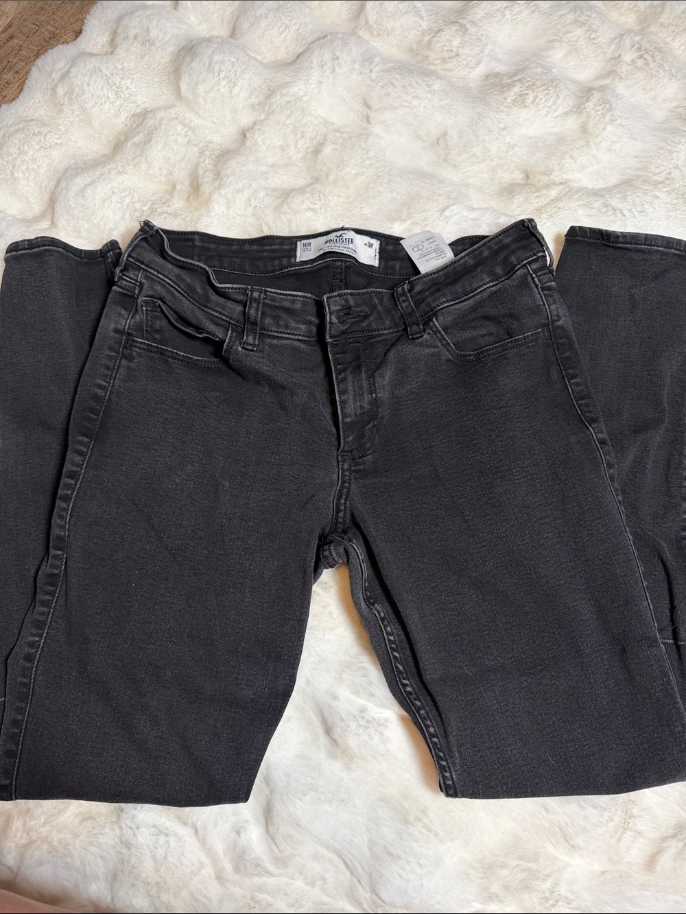 Hollister Charcoal Black Skinny Jeans - Women's